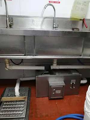 洗菜池下隔油池-400.jpg